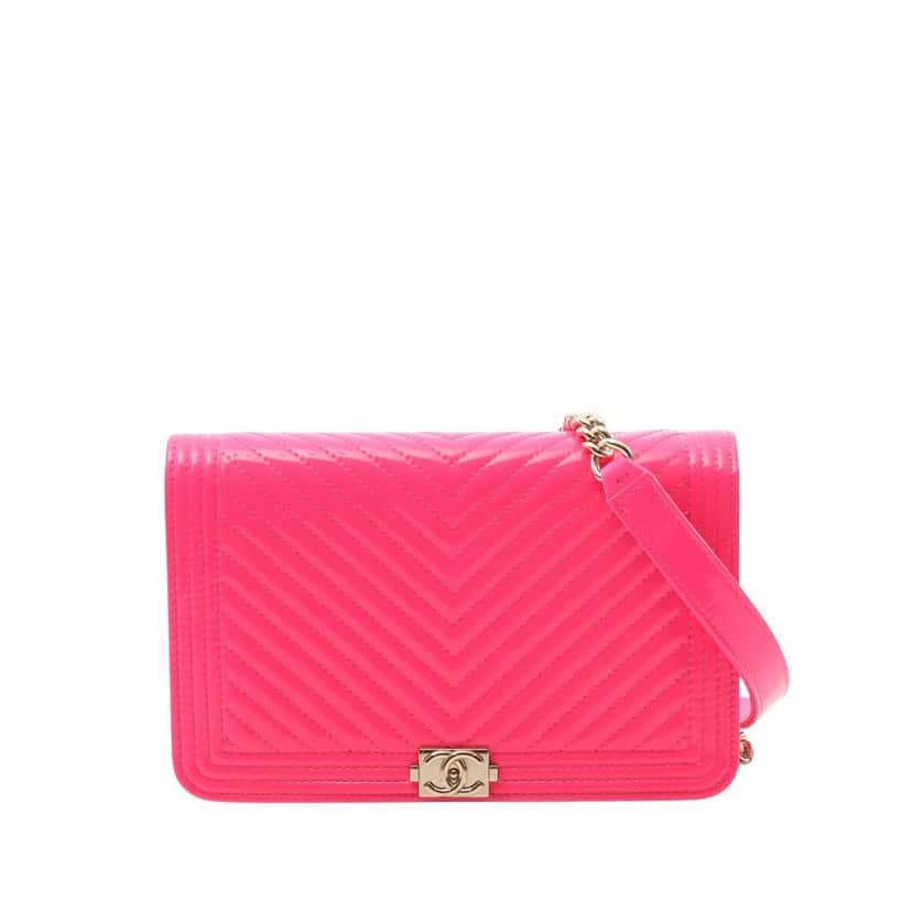 Chanel Chevron Quilted Patent Boy Wallet On Chain Pink Leather Good condition - Front View