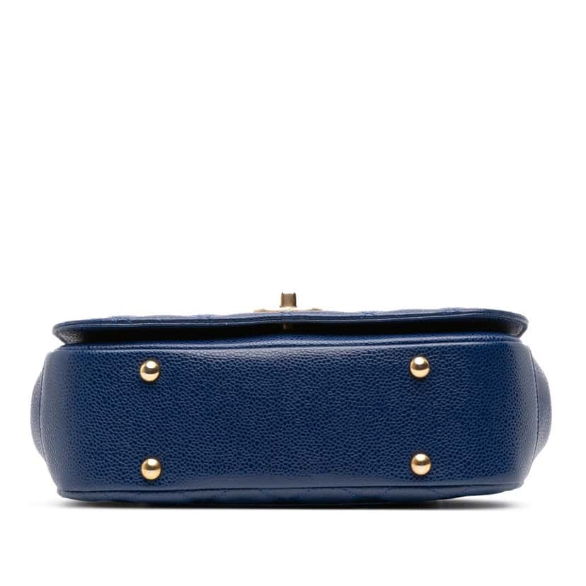 Chanel Small Quilted Caviar Carry Around Flap Blue Leather Good condition - Inside View