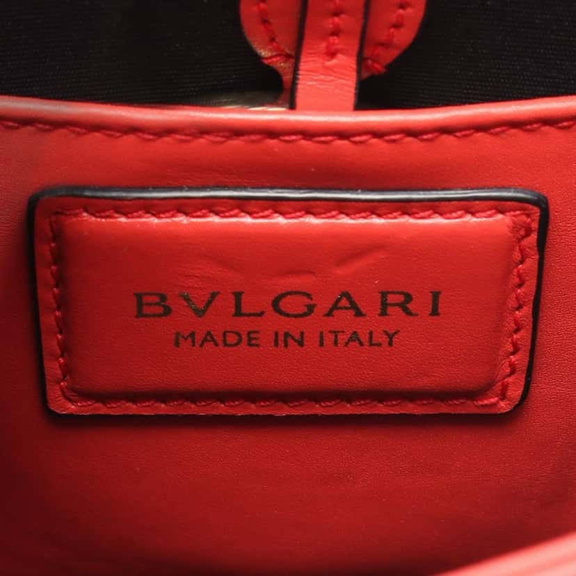 Bvlgari Small Leather Square Serpenti Forever Chain Crossbody Red Leather Good condition - Model View
