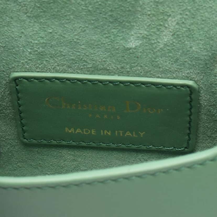 Dior Micro Leather Bobby Crossbody Green Leather Good condition - Model View
