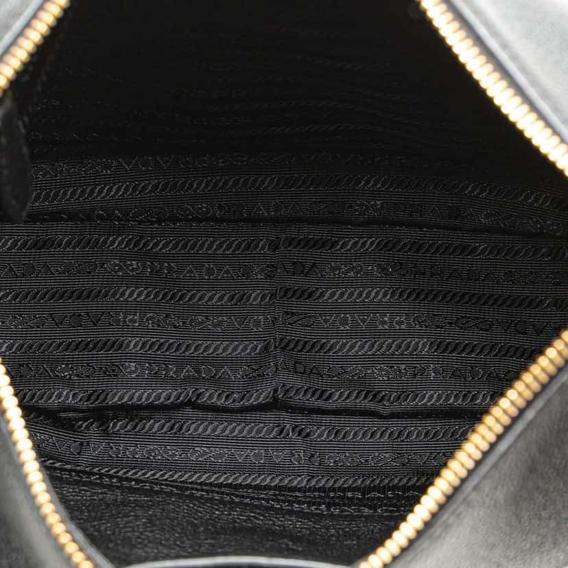 Prada Vitello Phenix Striped Strap Crossbody Black Leather Good condition - Model View