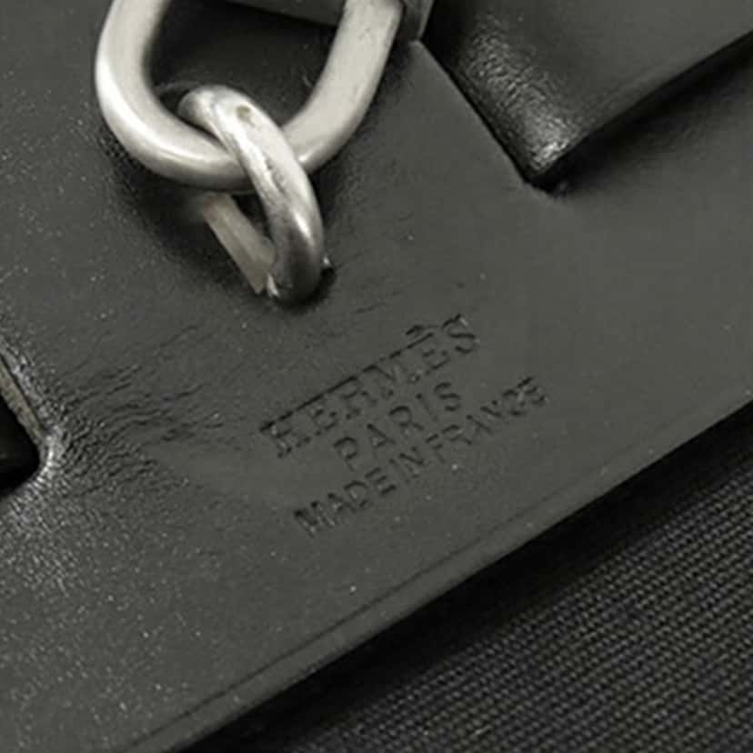 Hermès Toile Herbag 31 Black Canvas Good condition - Model View