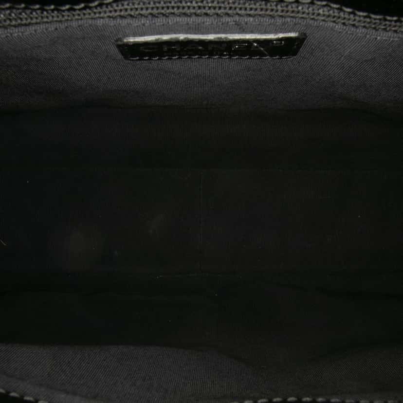 Chanel Patent Grand Shopping Tote Black Leather Good condition - Model View