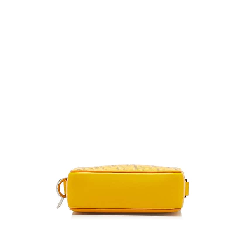 Dior Oblique World Tour Messenger Bag Yellow Leather Good condition - Model View