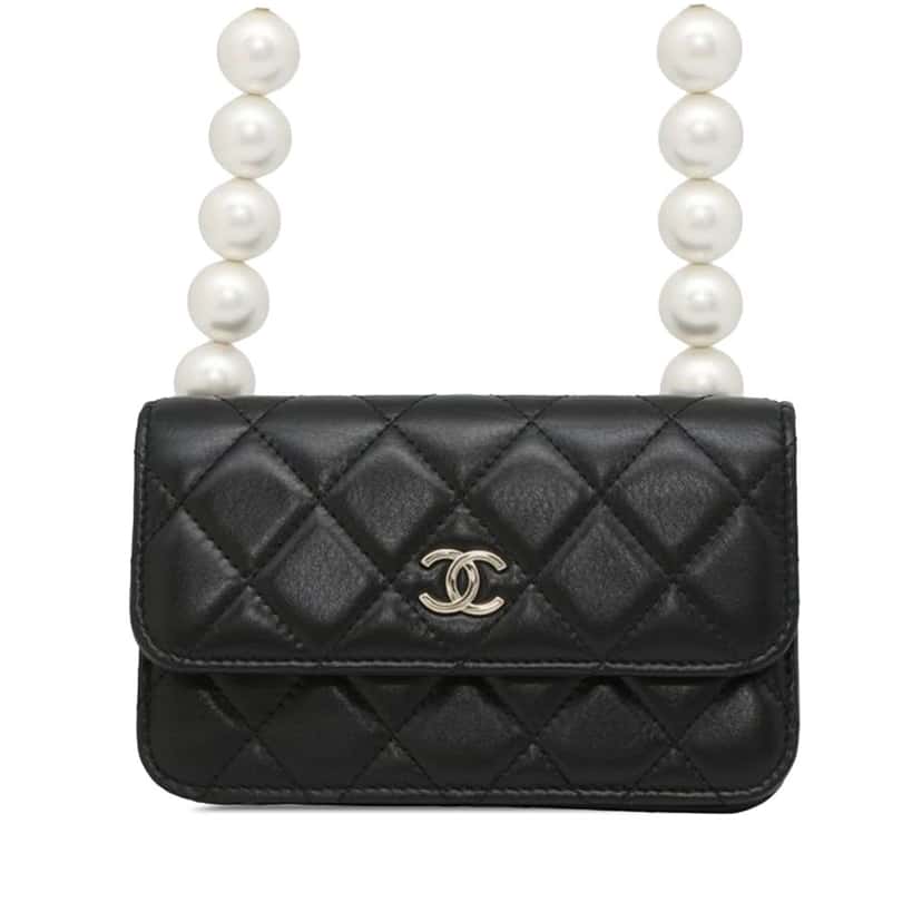 Chanel Quilted Lambskin Maxi Pearls Wallet on Chain Black Leather Good condition - Front View