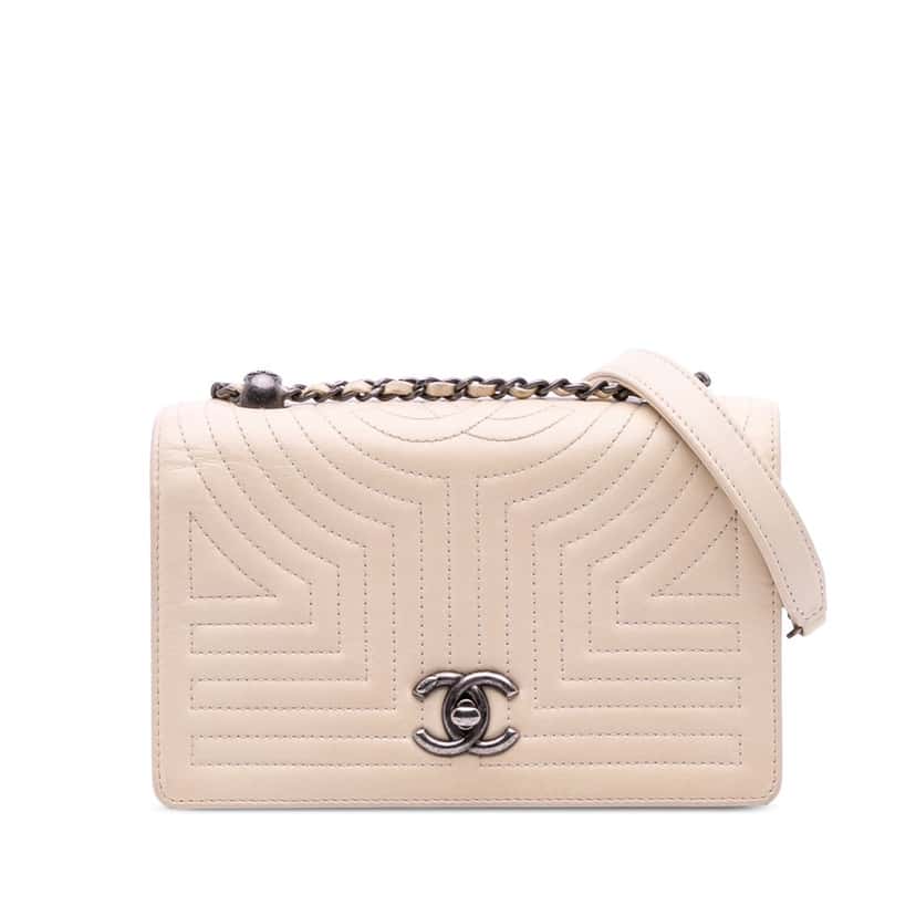 Chanel Small Quilted Calfskin Korean Garden Flap Brown Leather Good condition - Front View
