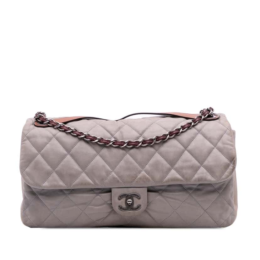 Chanel Jumbo Iridescent Calfskin In The Mix Flap Grey Leather Good condition - Front View