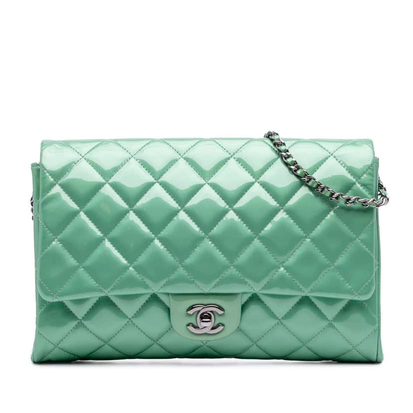 Chanel Quilted Patent New Clutch on Chain Green Leather Good condition - Front View