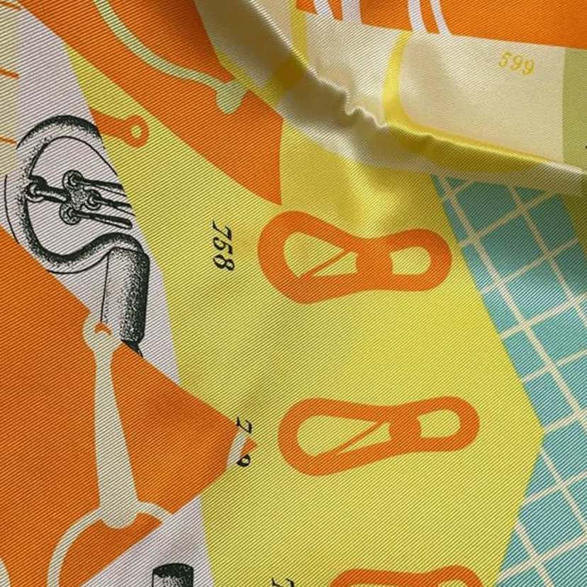 Hermès Les Petits Papiers Silk Scarf Orange Silk Good condition - Box View