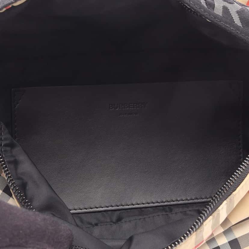 Burberry House Check Nylon Sonny Belt Bag Brown Good condition - Inside View