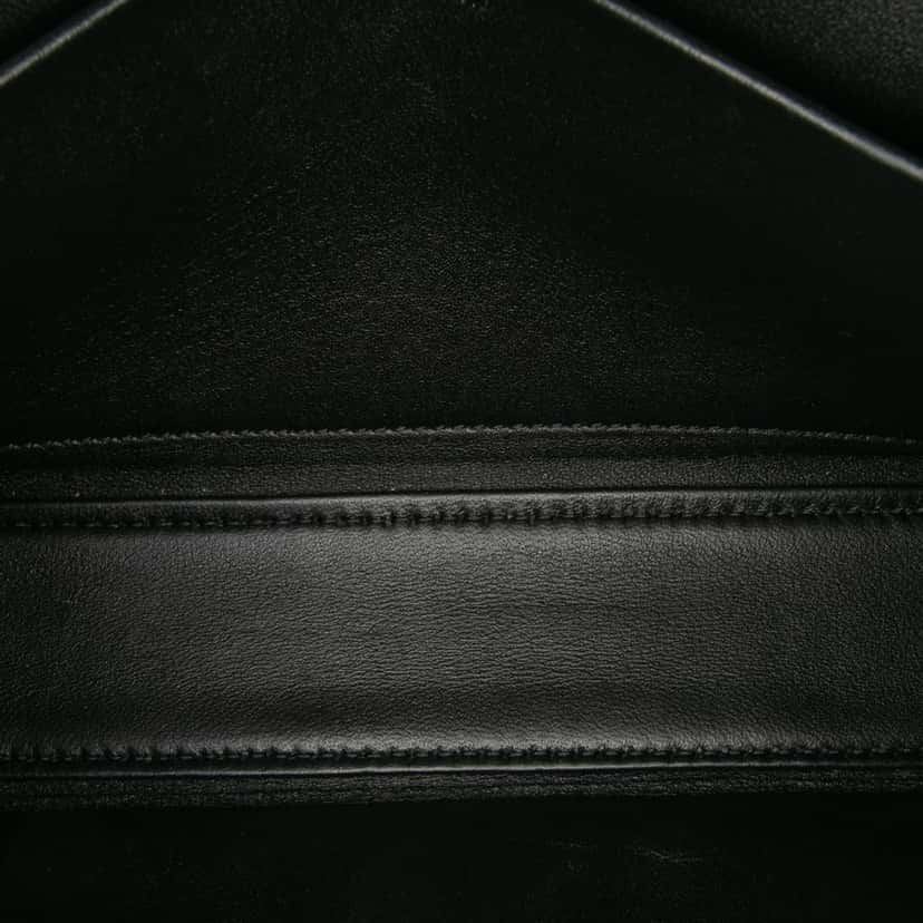 Celine Smooth Calfskin Cuir Triomphe Chain Shoulder Bag Black Leather Good condition - Model View