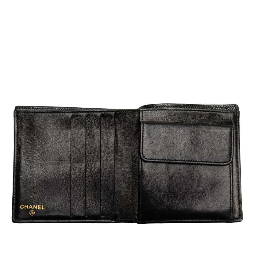 Chanel CC Caviar Bifold Wallet Black Leather Good condition - Model View