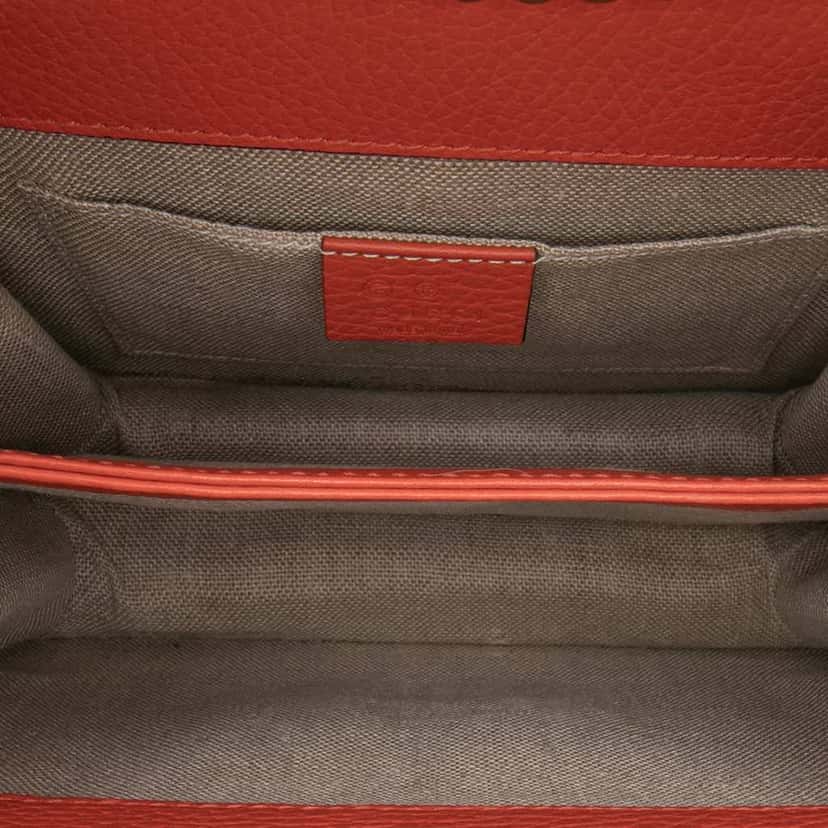 Gucci Small Dollar Calfskin Interlocking G Crossbody Orange Leather Good condition - Model View