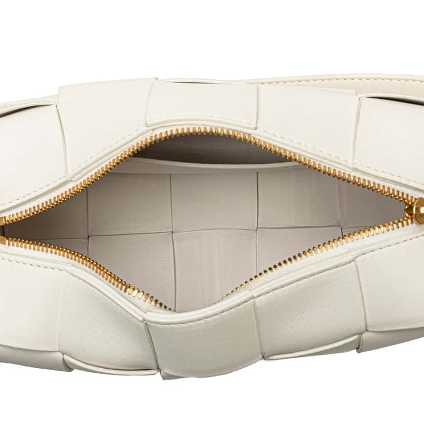 Bottega Veneta Small Lambskin Intrecciato Brick Cassette White Leather Very good condition - Model View