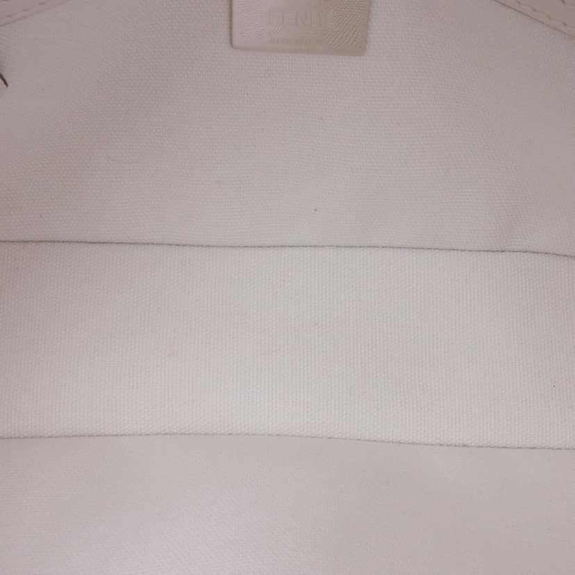 Fendi Zucca Embroidered Canvas Baguette Satchel White Canvas Very good condition - Model View