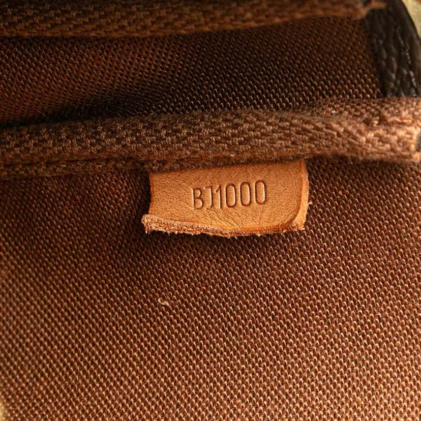 Louis Vuitton Monogram Pochette Accessoires Brown Canvas Good condition - Box View