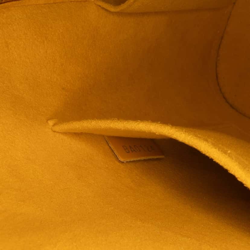 Louis Vuitton Epi Alma PM Yellow Leather Good condition - Box View