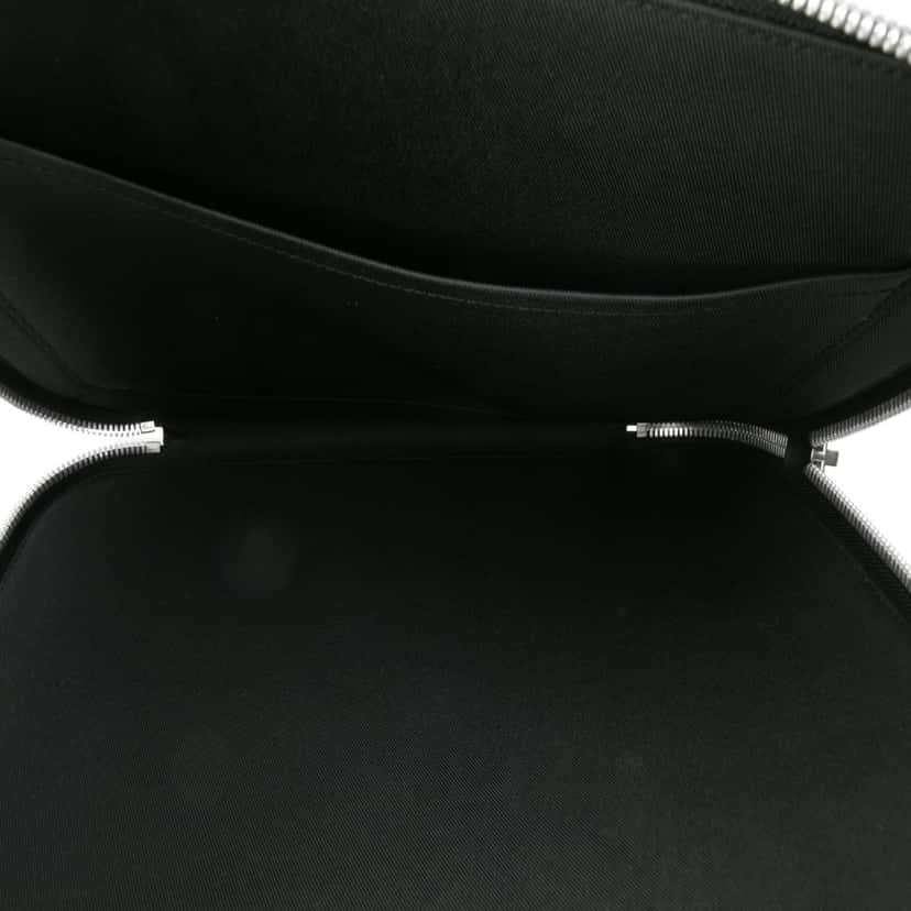 Louis Vuitton Damier Graphite Horizon Laptop Sleeve Black Canvas Good condition - Model View
