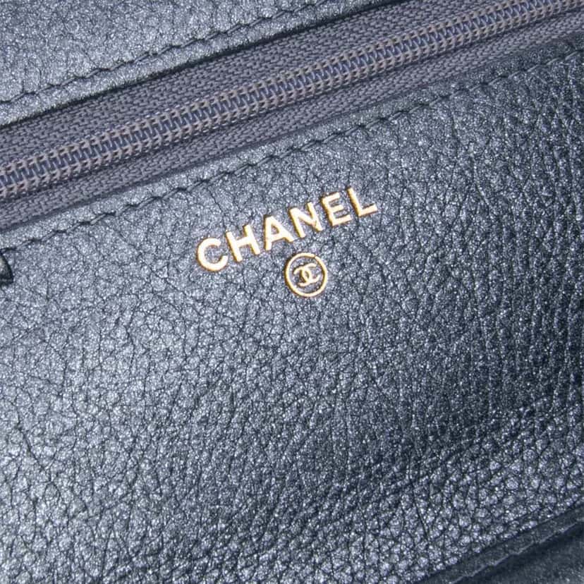 Chanel Quilted Lambskin Boy Wallet On Chain Black Leather Good condition - Box View