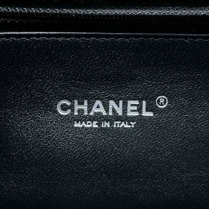 Chanel Medium Quilted Jersey and Tweed Chain Flap Black Cotton Good condition - Box View