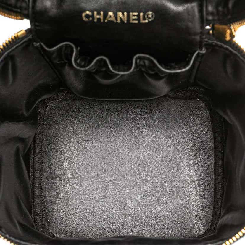 Chanel CC Caviar Vanity Case Black Leather Good condition - Model View