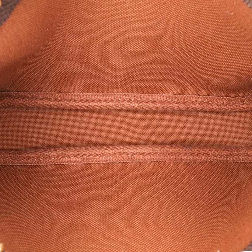Louis Vuitton Monogram Mini Pochette Accessoires Brown Canvas Good condition - Model View