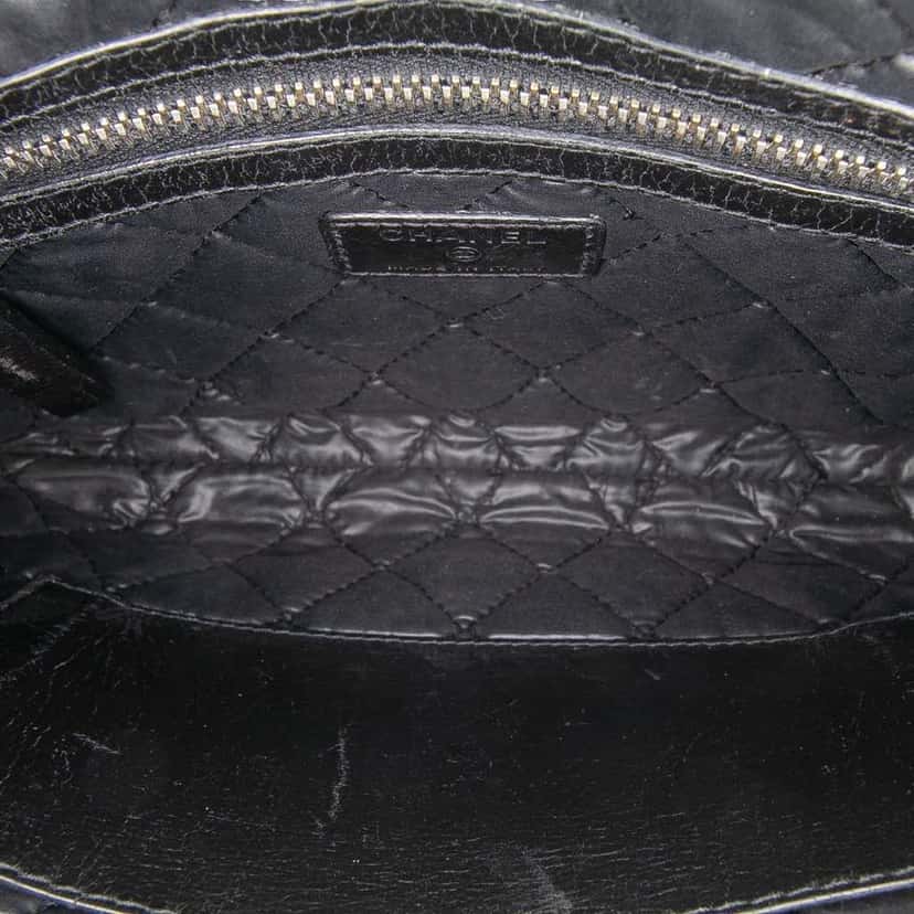 Chanel Lambskin Votez Coco Clutch Black Leather Very good condition - Model View