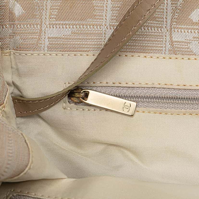 Chanel New Travel Line Nylon Tote Brown Good condition - Box View