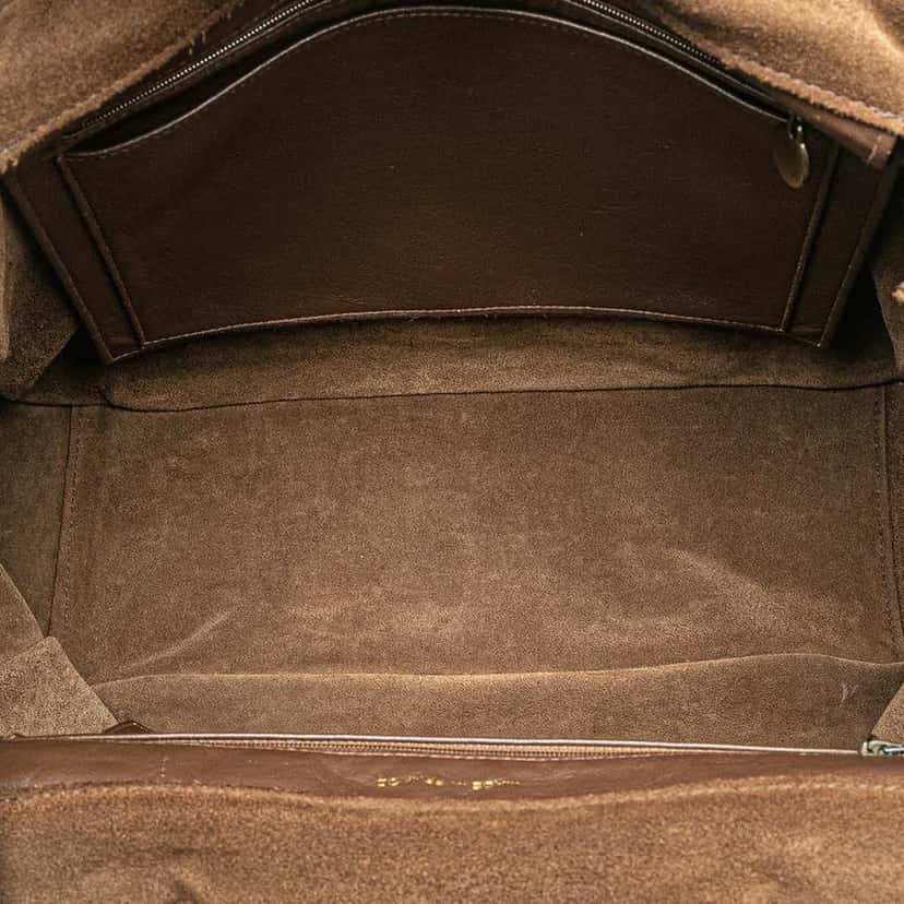 Chanel Suede Logo Strap Tote Brown Leather Good condition - Model View