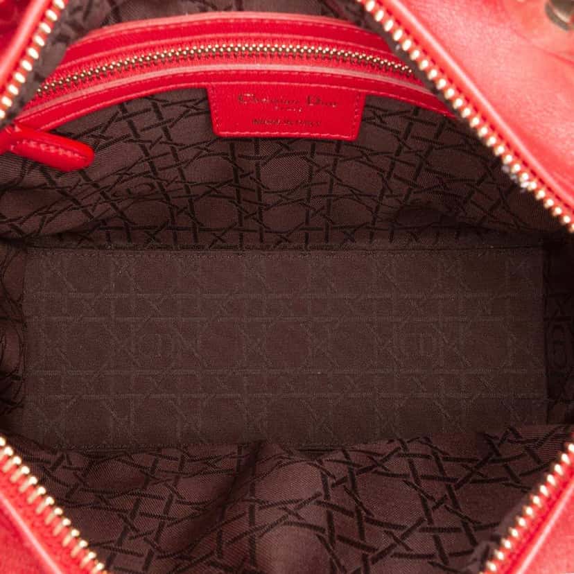 Dior Medium Lambskin Cannage Lady Dior Red Leather Good condition - Model View