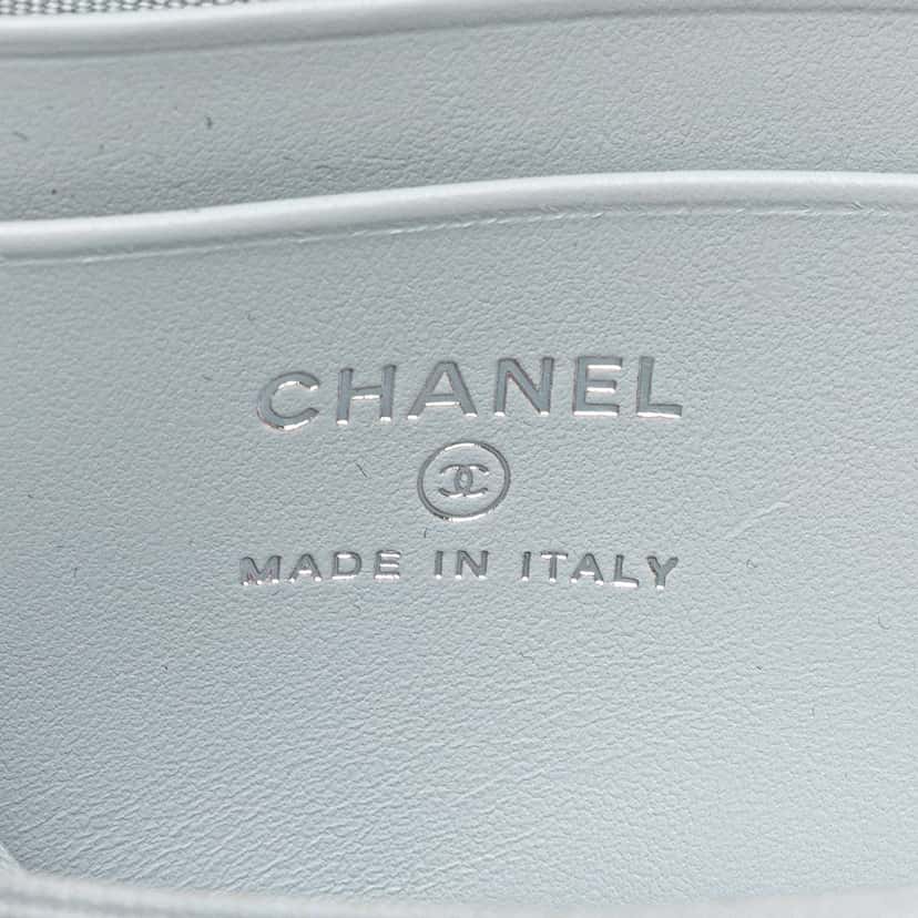 Chanel CC Quilted Calfskin Zip Wallet Grey Leather Good condition - Box View