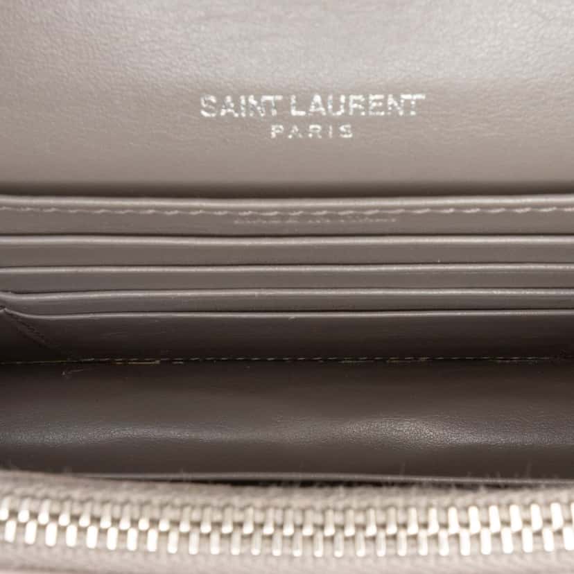 Saint Laurent Croc Embossed Leather Monogram Sunset Chain Wallet Grey Leather Good condition - Model View