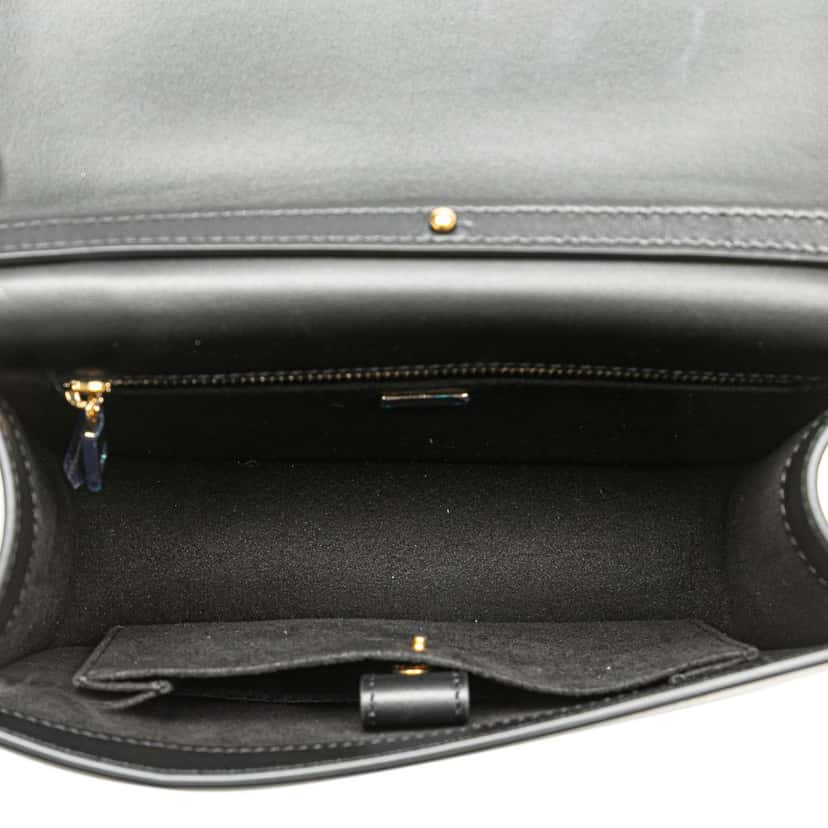 Dolce & Gabbana Leather DG Logo Flap Crossbody Black Leather Good condition - Model View