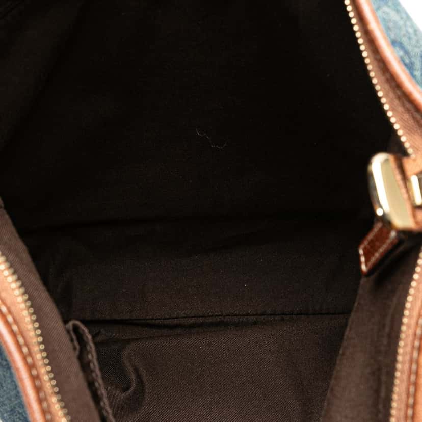 Gucci GG Denim Abbey D Ring Crossbody Blue Denim Good condition - Model View