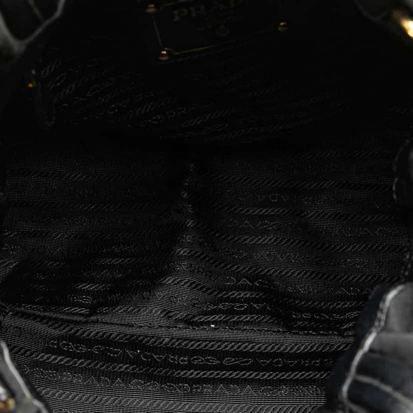 Prada Tessuto Logo Bow Satchel Black Good condition - Model View