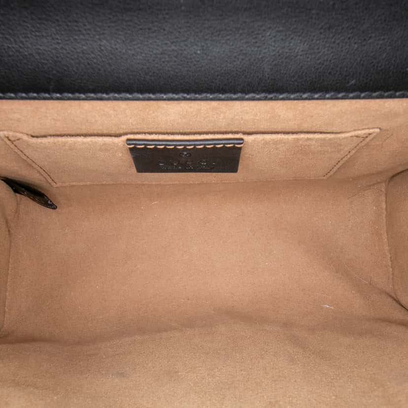 Gucci Small Leather Padlock Crossbody Black Leather Good condition - Model View