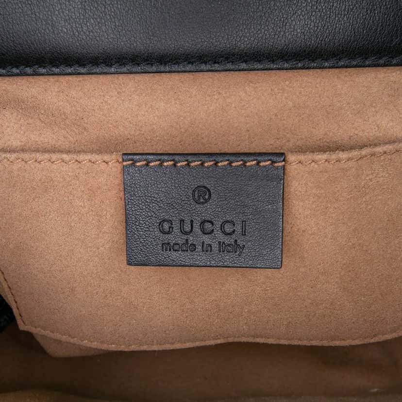 Gucci Small Leather Padlock Crossbody Black Leather Good condition - Box View