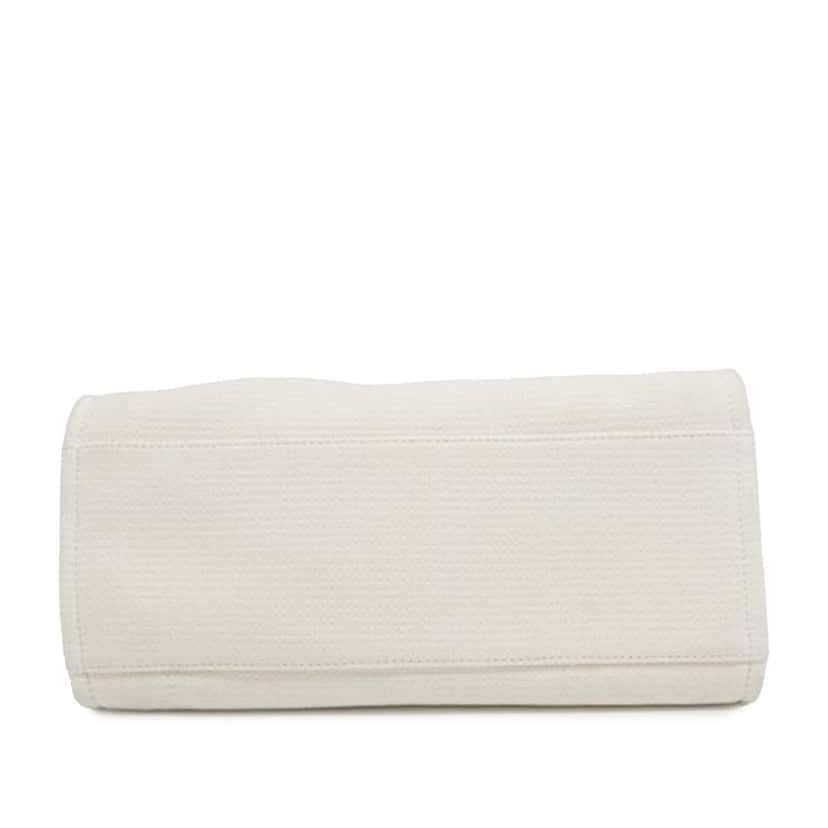 Chanel Medium Canvas Square Stitch Deauville Tote White Canvas Good condition - Inside View