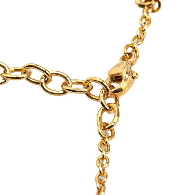 Louis Vuitton Gold Plated Essential V Necklace Gold Metal Good condition - Model View