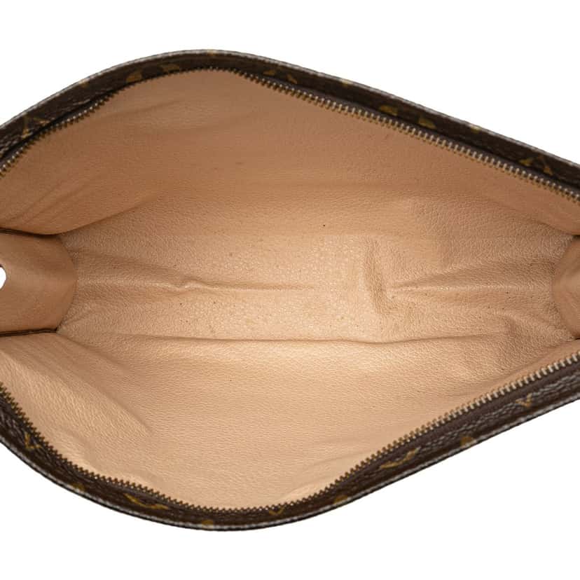 Louis Vuitton Monogram Toiletry Pouch 26 Brown Canvas Good condition - Model View