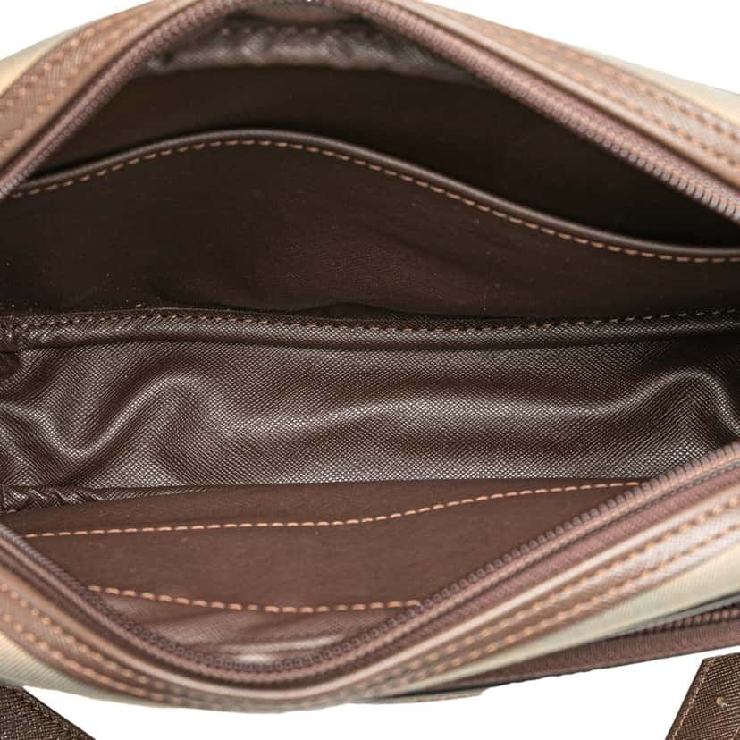 Burberry Vintage Check Canvas Crossbody Brown Canvas Good condition - Model View