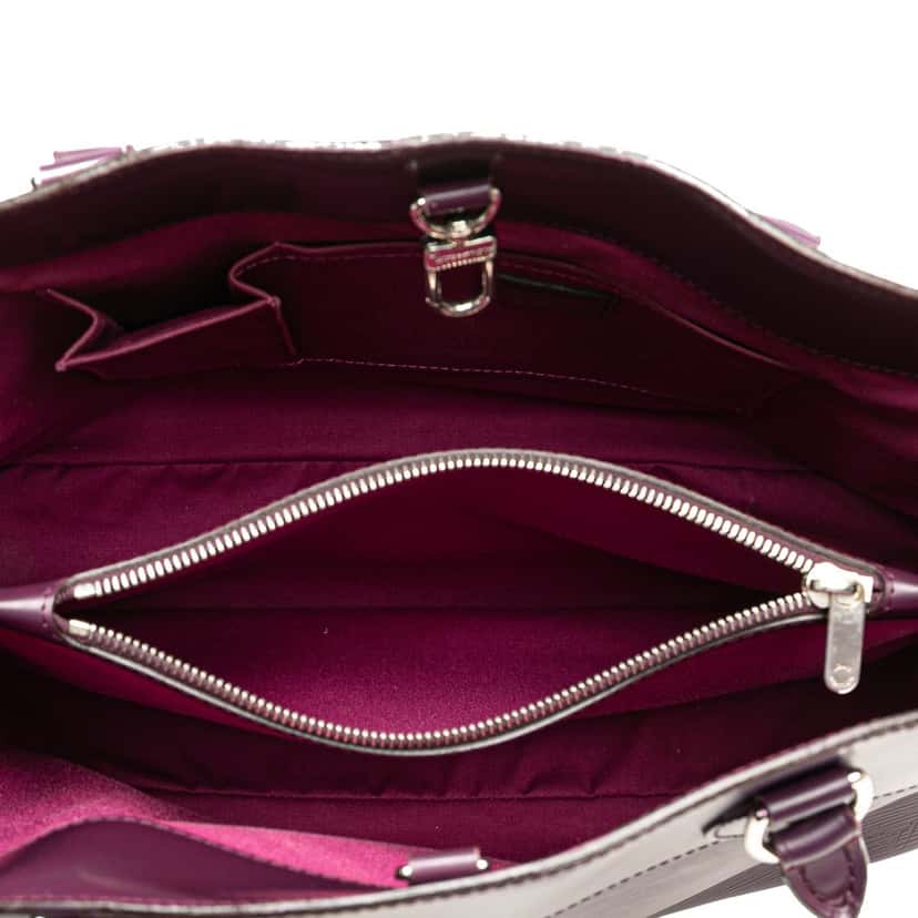Louis Vuitton Epi Passy GM Purple Leather Good condition - Model View