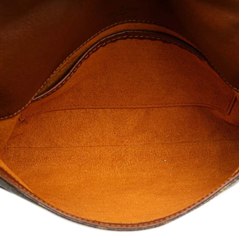 Louis Vuitton Monogram Musette Tango Long Strap Brown Canvas Good condition - Model View
