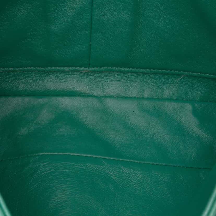 Chanel Medium Classic Lambskin Double Flap Green Leather Fair condition - Model View