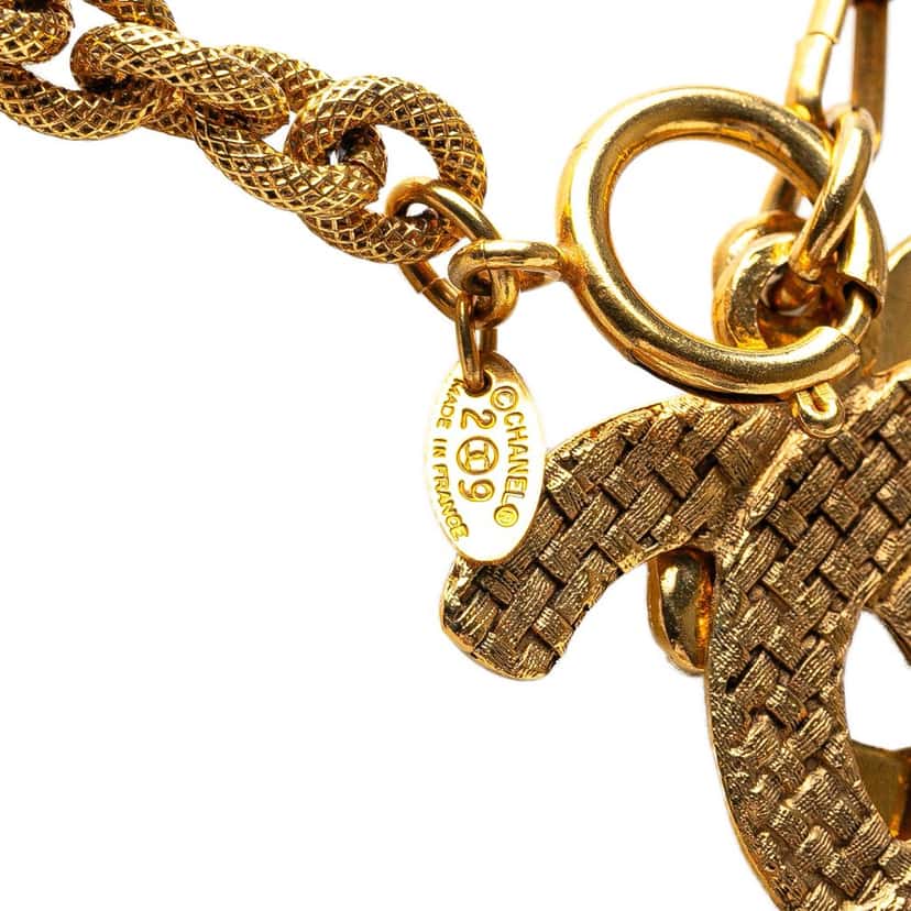 Chanel Gold Plated Double CC Pendant Necklace Gold Metal Good condition - Inside View