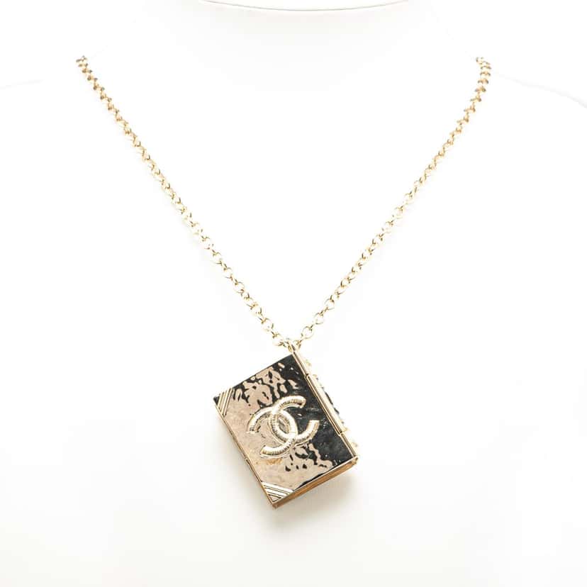 Chanel Gold Plated Enamel CC Lion Book Locket Pendant Necklace Gold Metal Good condition - Box View