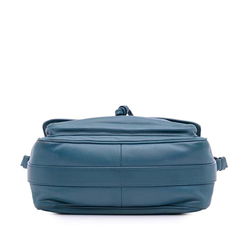 Bottega Veneta Intrecciato Trimmed Nappa Flap Crossbody Blue Leather Good condition - Inside View
