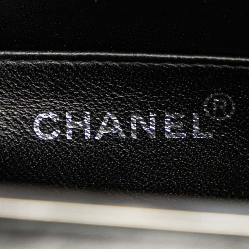 Chanel Quilted Patent Leather Box Handbag Black Leather Good condition - Box View
