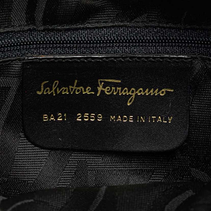 Salvatore Ferragamo Embossed Lizard Leather Vara Crossbody Black Leather Good condition - Box View