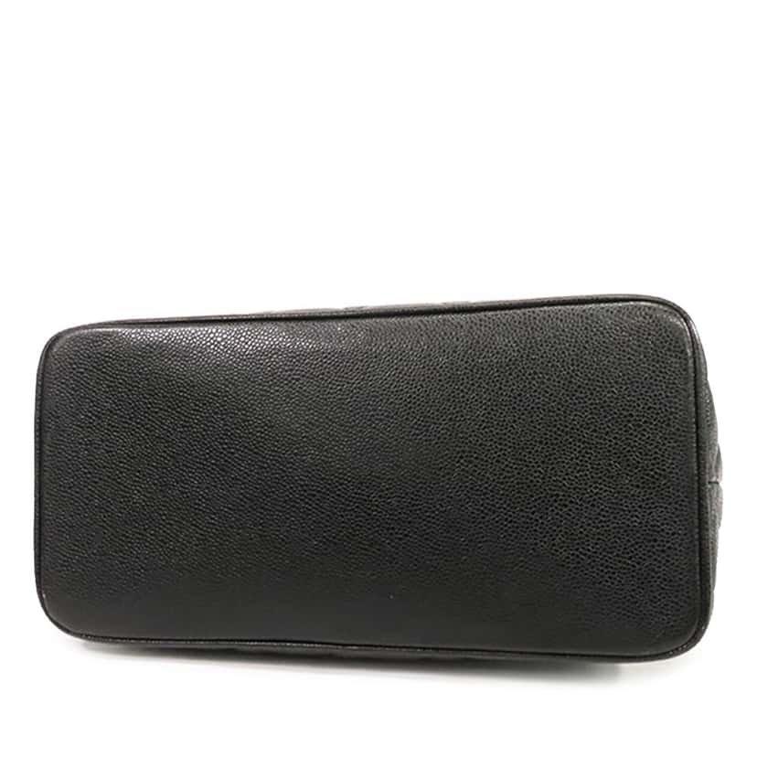 Chanel Caviar Medallion Tote Black Leather Good condition - Inside View